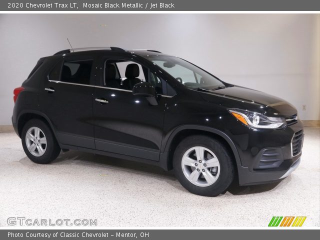 2020 Chevrolet Trax LT in Mosaic Black Metallic