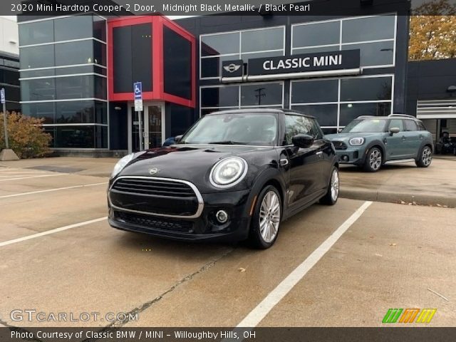 2020 Mini Hardtop Cooper 2 Door in Midnight Black Metallic