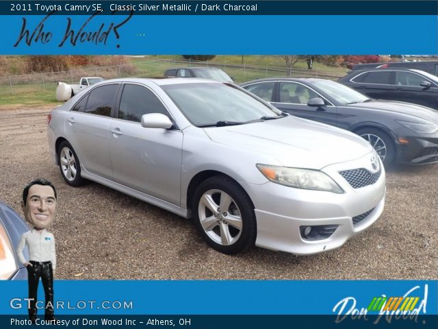 2011 Toyota Camry SE in Classic Silver Metallic