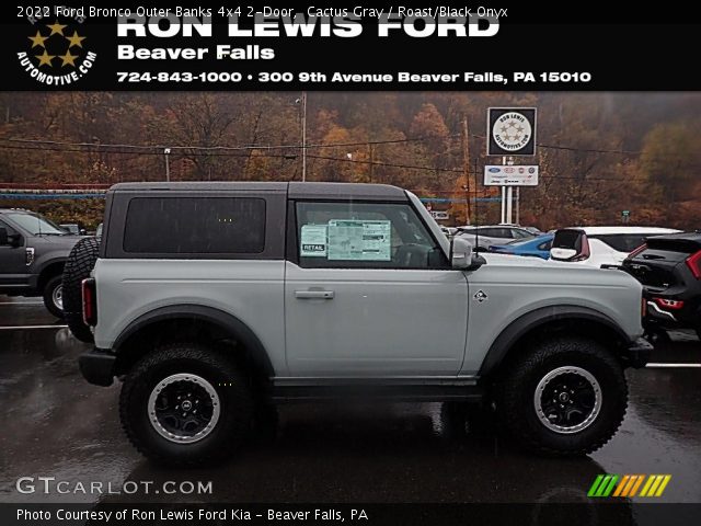 2022 Ford Bronco Outer Banks 4x4 2-Door in Cactus Gray