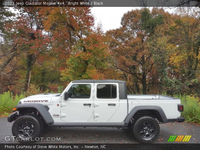2023 Jeep Gladiator Mojave 4x4 in Bright White