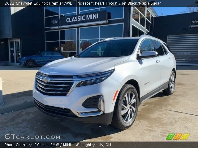 2022 Chevrolet Equinox Premier AWD in Iridescent Pearl Tricoat