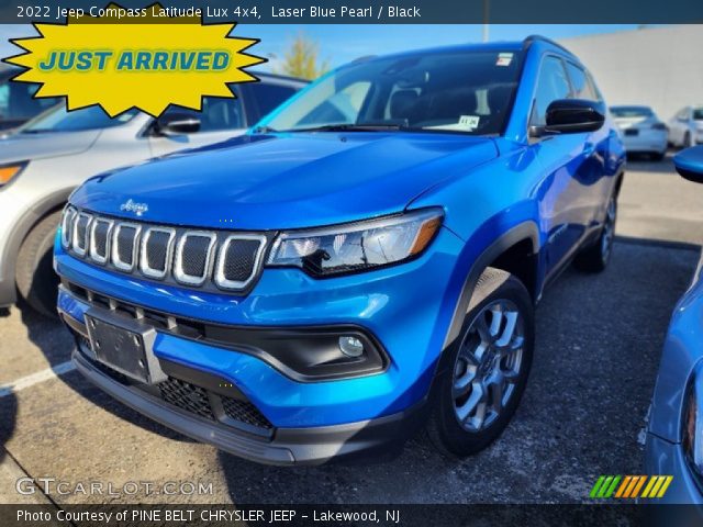 2022 Jeep Compass Latitude Lux 4x4 in Laser Blue Pearl