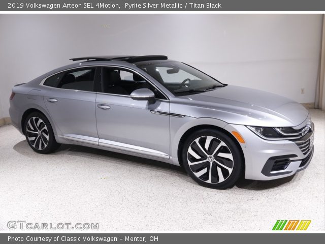 2019 Volkswagen Arteon SEL 4Motion in Pyrite Silver Metallic