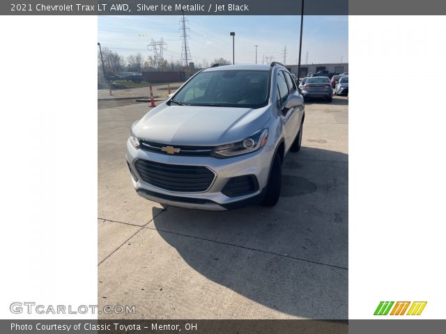 2021 Chevrolet Trax LT AWD in Silver Ice Metallic