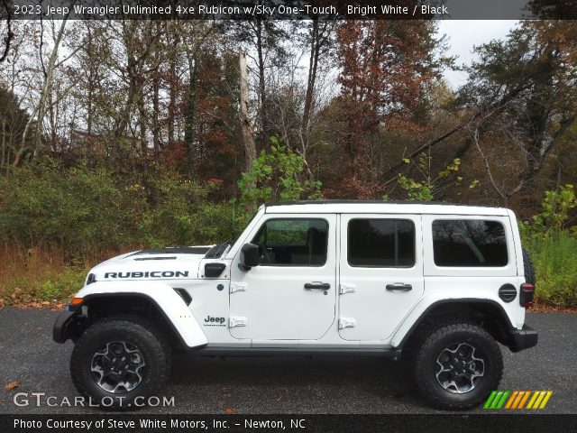 2023 Jeep Wrangler Unlimited 4xe Rubicon w/Sky One-Touch in Bright White