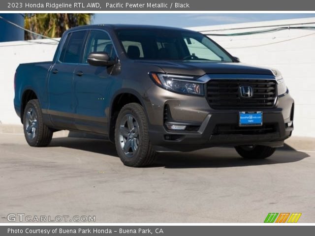 2023 Honda Ridgeline RTL AWD in Pacific Pewter Metallic