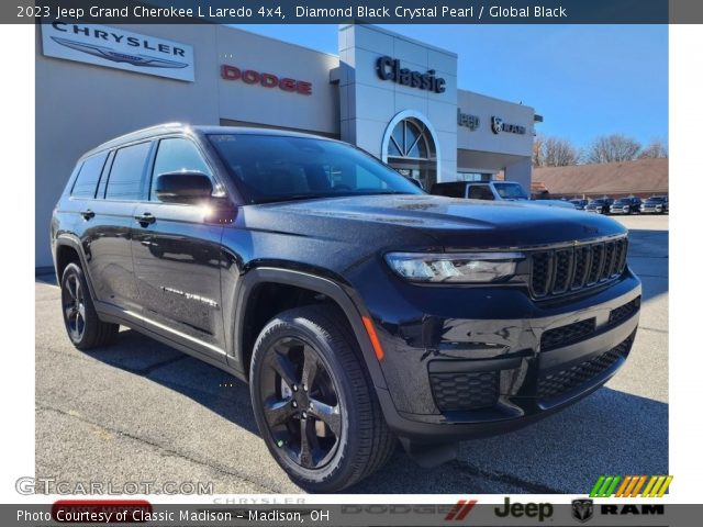 2023 Jeep Grand Cherokee L Laredo 4x4 in Diamond Black Crystal Pearl