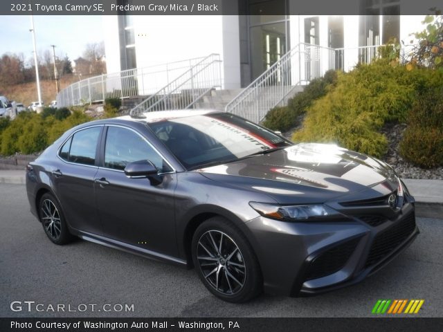 2021 Toyota Camry SE in Predawn Gray Mica