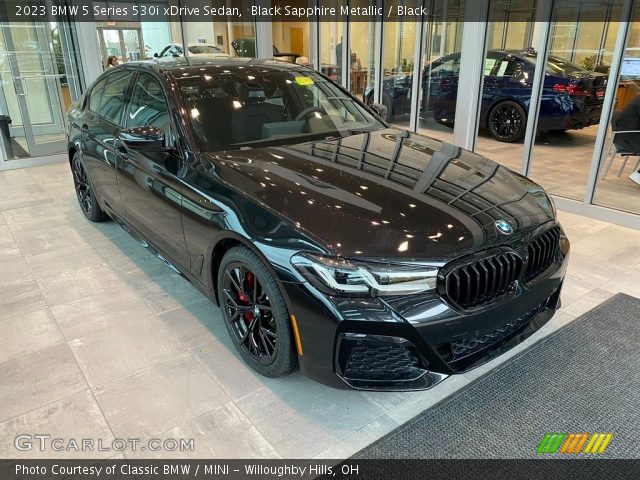 2023 BMW 5 Series 530i xDrive Sedan in Black Sapphire Metallic