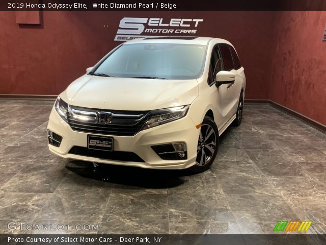 2019 Honda Odyssey Elite in White Diamond Pearl