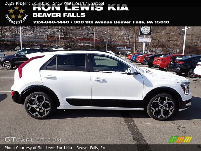 2023 Kia Niro SX Hybrid in Snow White Pearl