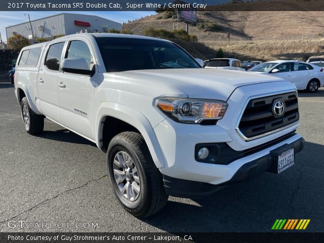 2017 Toyota Tacoma SR5 Double Cab in Super White