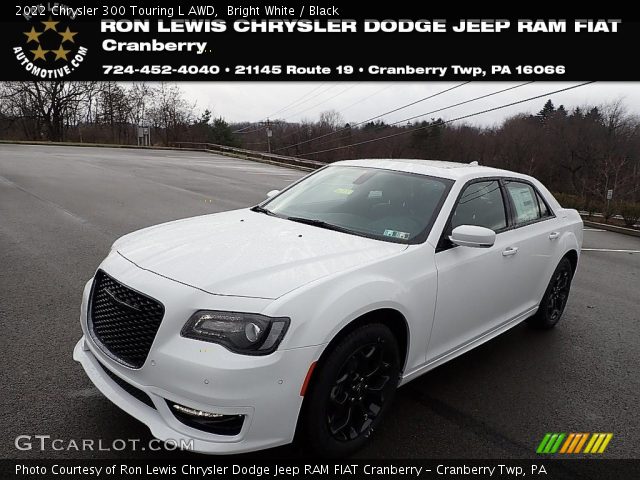2022 Chrysler 300 Touring L AWD in Bright White