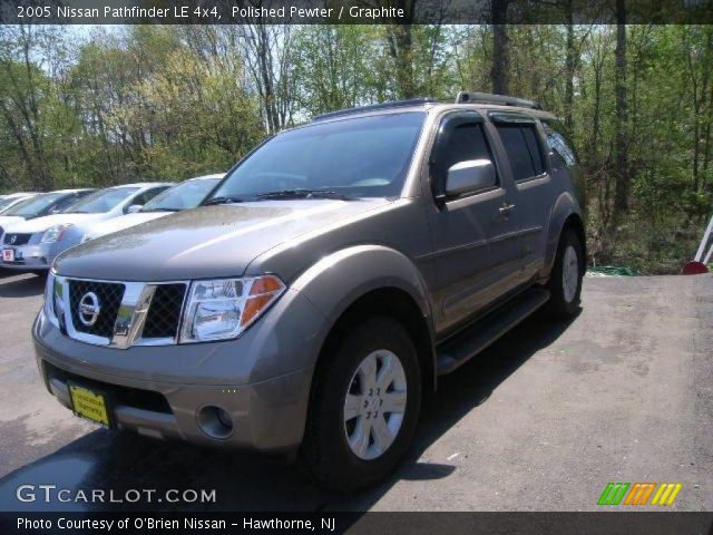 2005 Nissan Pathfinder LE 4x4 in Polished Pewter