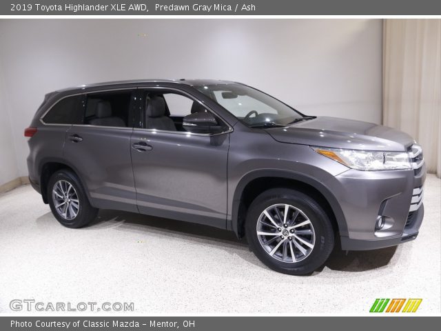 2019 Toyota Highlander XLE AWD in Predawn Gray Mica