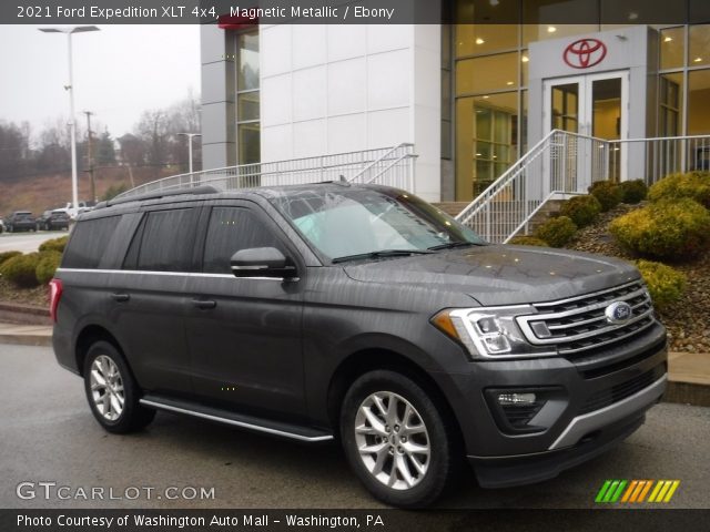 2021 Ford Expedition XLT 4x4 in Magnetic Metallic