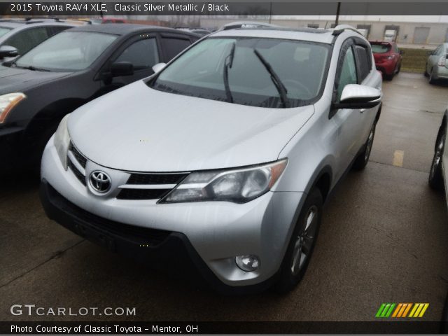 2015 Toyota RAV4 XLE in Classic Silver Metallic