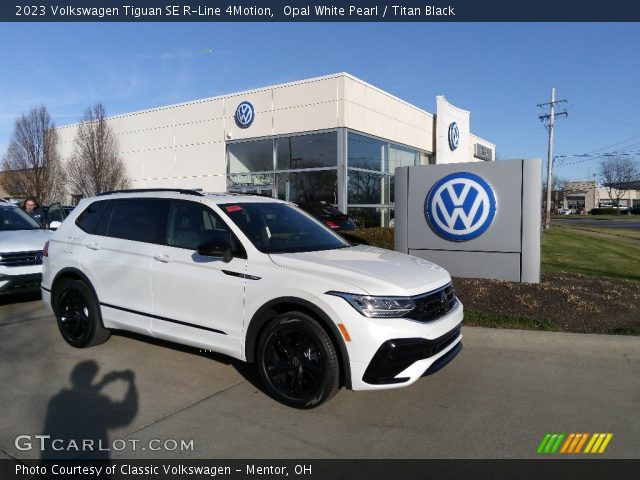 2023 Volkswagen Tiguan SE R-Line 4Motion in Opal White Pearl