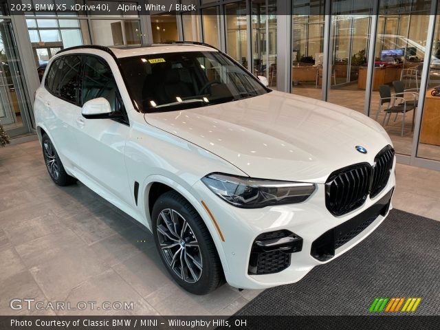 2023 BMW X5 xDrive40i in Alpine White