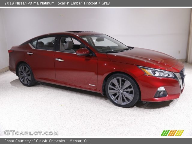 2019 Nissan Altima Platinum in Scarlet Ember Tintcoat