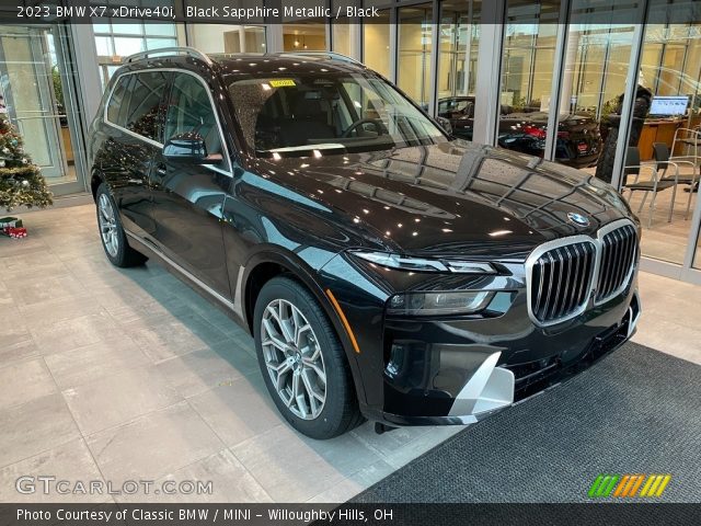 2023 BMW X7 xDrive40i in Black Sapphire Metallic