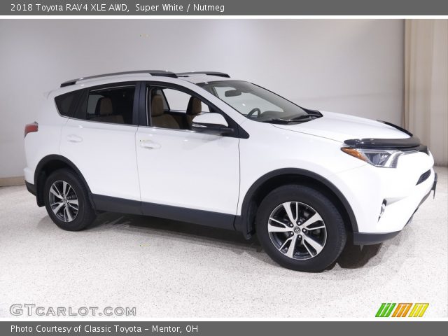 2018 Toyota RAV4 XLE AWD in Super White