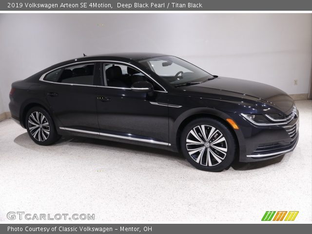 2019 Volkswagen Arteon SE 4Motion in Deep Black Pearl