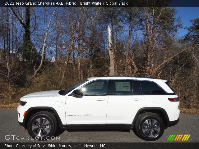 2022 Jeep Grand Cherokee 4XE Hybrid in Bright White