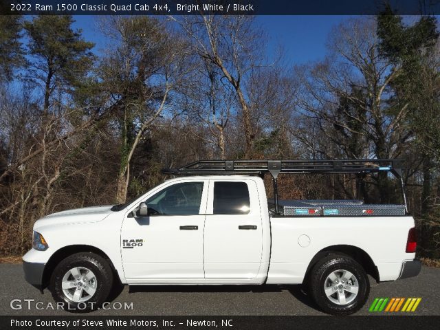 2022 Ram 1500 Classic Quad Cab 4x4 in Bright White