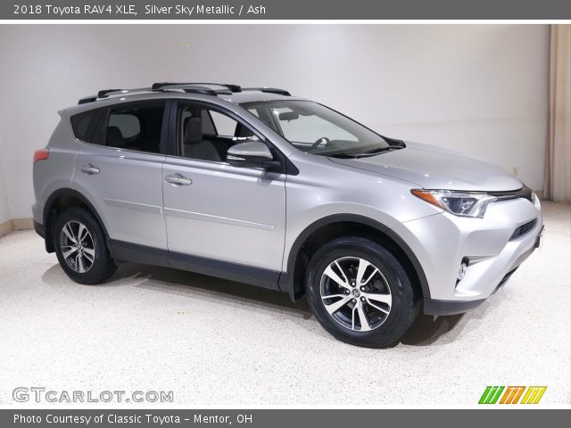 2018 Toyota RAV4 XLE in Silver Sky Metallic