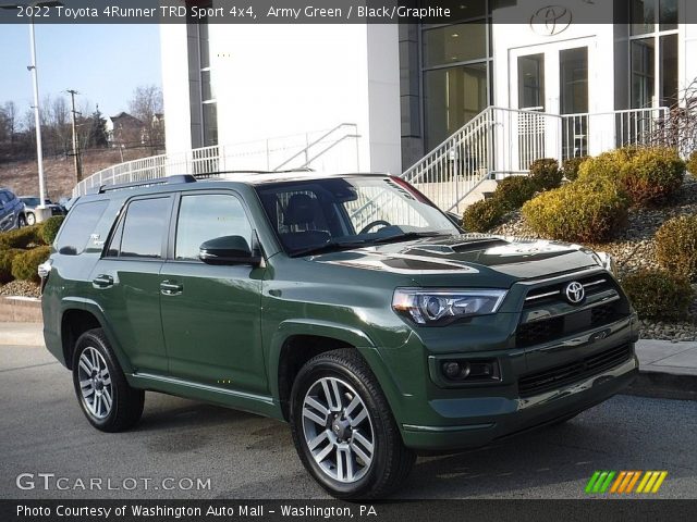 2022 Toyota 4Runner TRD Sport 4x4 in Army Green