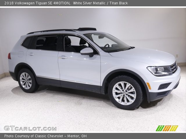 2018 Volkswagen Tiguan SE 4MOTION in White Silver Metallic