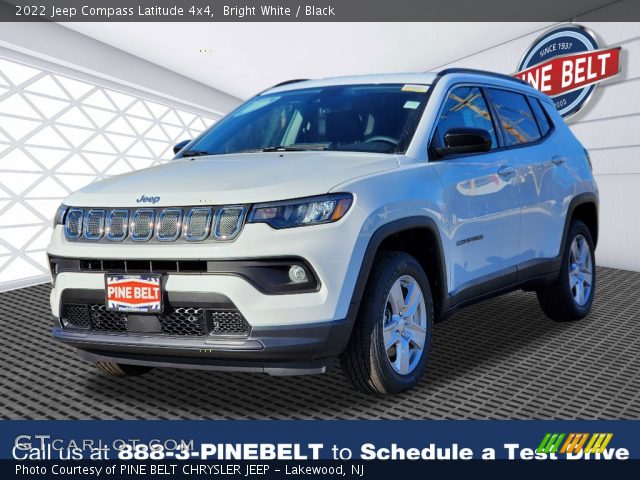 2022 Jeep Compass Latitude 4x4 in Bright White