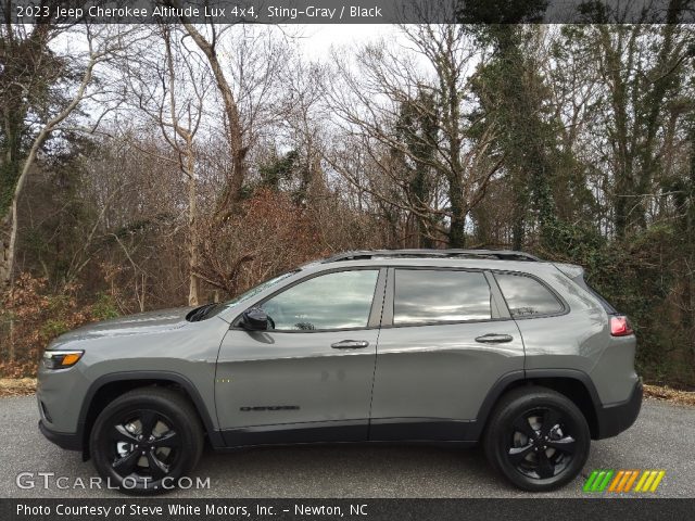 2023 Jeep Cherokee Altitude Lux 4x4 in Sting-Gray