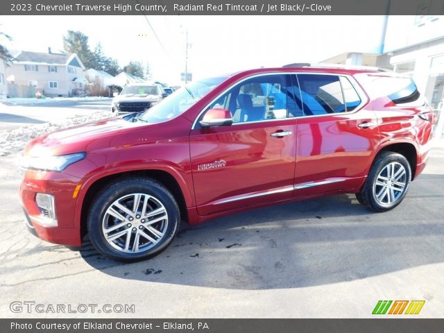 2023 Chevrolet Traverse High Country in Radiant Red Tintcoat