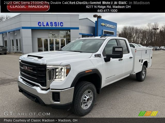 2023 GMC Sierra 2500HD Pro Double Cab 4x4 Chassis in Summit White