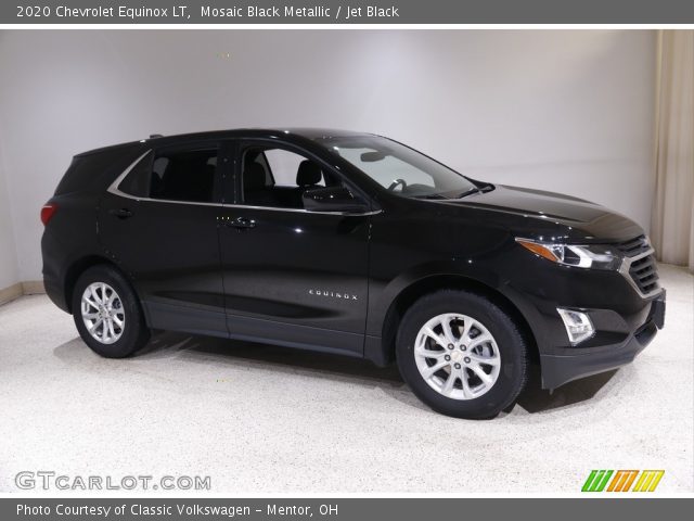 2020 Chevrolet Equinox LT in Mosaic Black Metallic