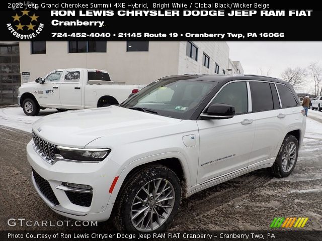 2022 Jeep Grand Cherokee Summit 4XE Hybrid in Bright White