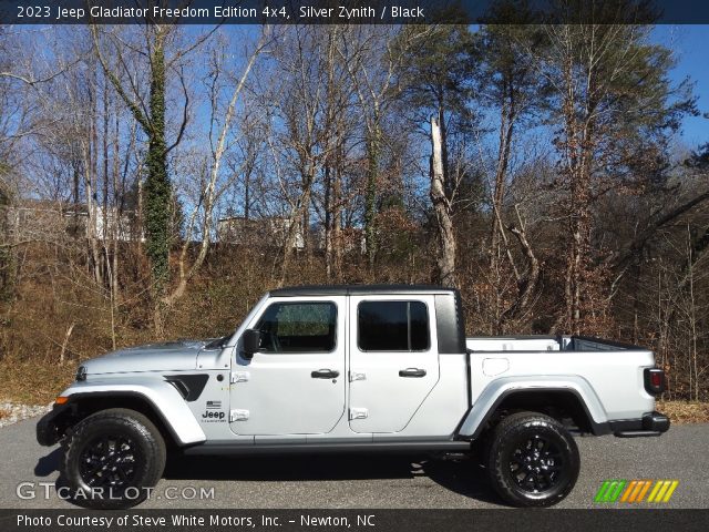 2023 Jeep Gladiator Freedom Edition 4x4 in Silver Zynith