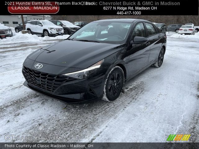 2021 Hyundai Elantra SEL in Phantom Black