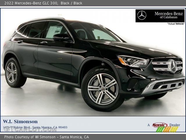 2022 Mercedes-Benz GLC 300 in Black