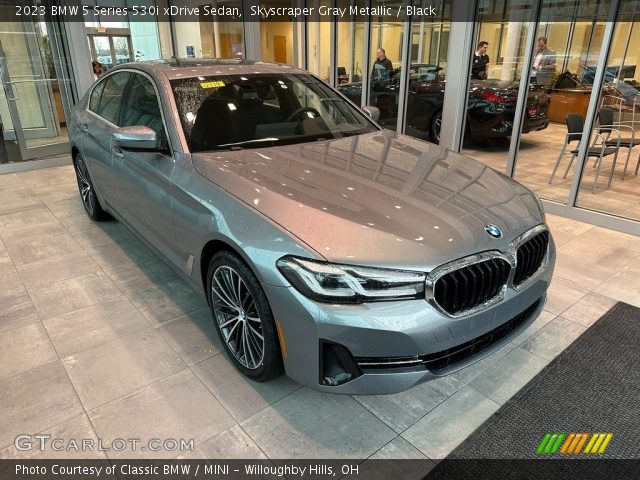 2023 BMW 5 Series 530i xDrive Sedan in Skyscraper Gray Metallic