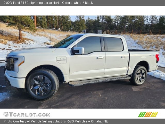 2023 Ford F150 Lightning Lariat 4x4 in Oxford White