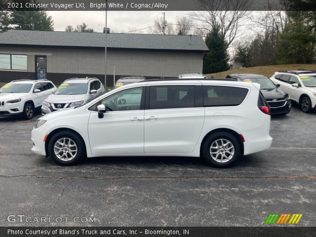 2021 Chrysler Voyager LXI in Bright White