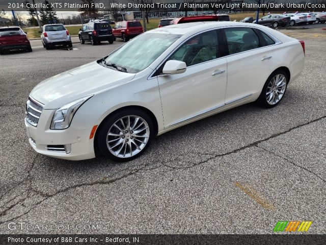2014 Cadillac XTS Platinum FWD in White Diamond Tricoat