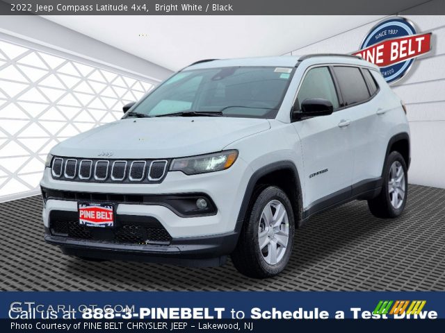 2022 Jeep Compass Latitude 4x4 in Bright White