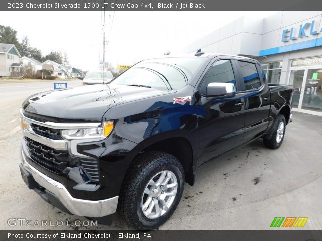 2023 Chevrolet Silverado 1500 LT Crew Cab 4x4 in Black