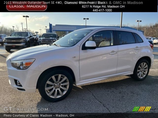 2011 Mitsubishi Outlander Sport SE 4WD in Diamond White Pearl