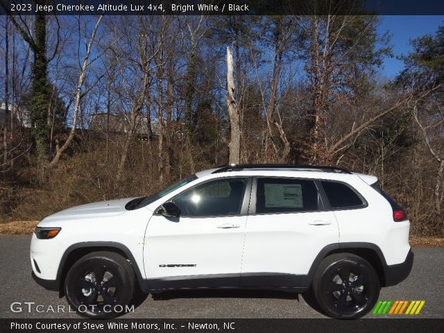 2023 Jeep Cherokee Altitude Lux 4x4 in Bright White